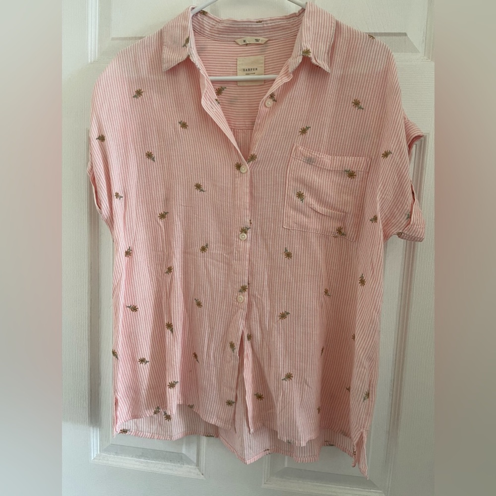 Seersucker embroidered button up